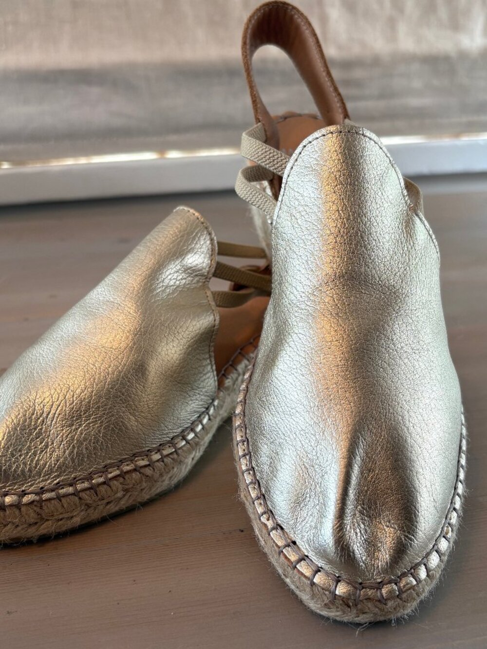 Manfield Metallic Gold Leather Slip-On Espadrille wedges